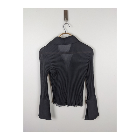 ✨VINTAGE✨ Ribbed Blouse - Picture 4 of 5